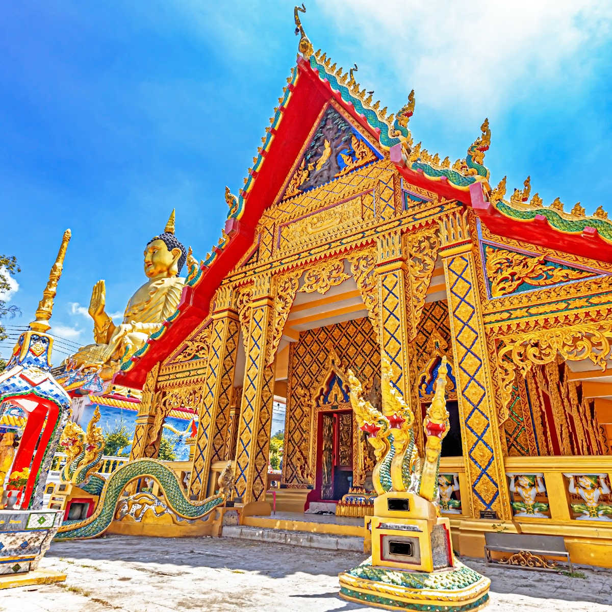 Wat Maniwong temple - Nakhon Nayok, Thailand